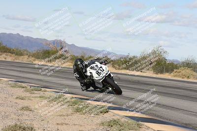 media/Nov-16-2025-Race Pace (Sun) [[8c5fa54630]]/Verified Riders/4-Turn 3 Inside (1050am)/